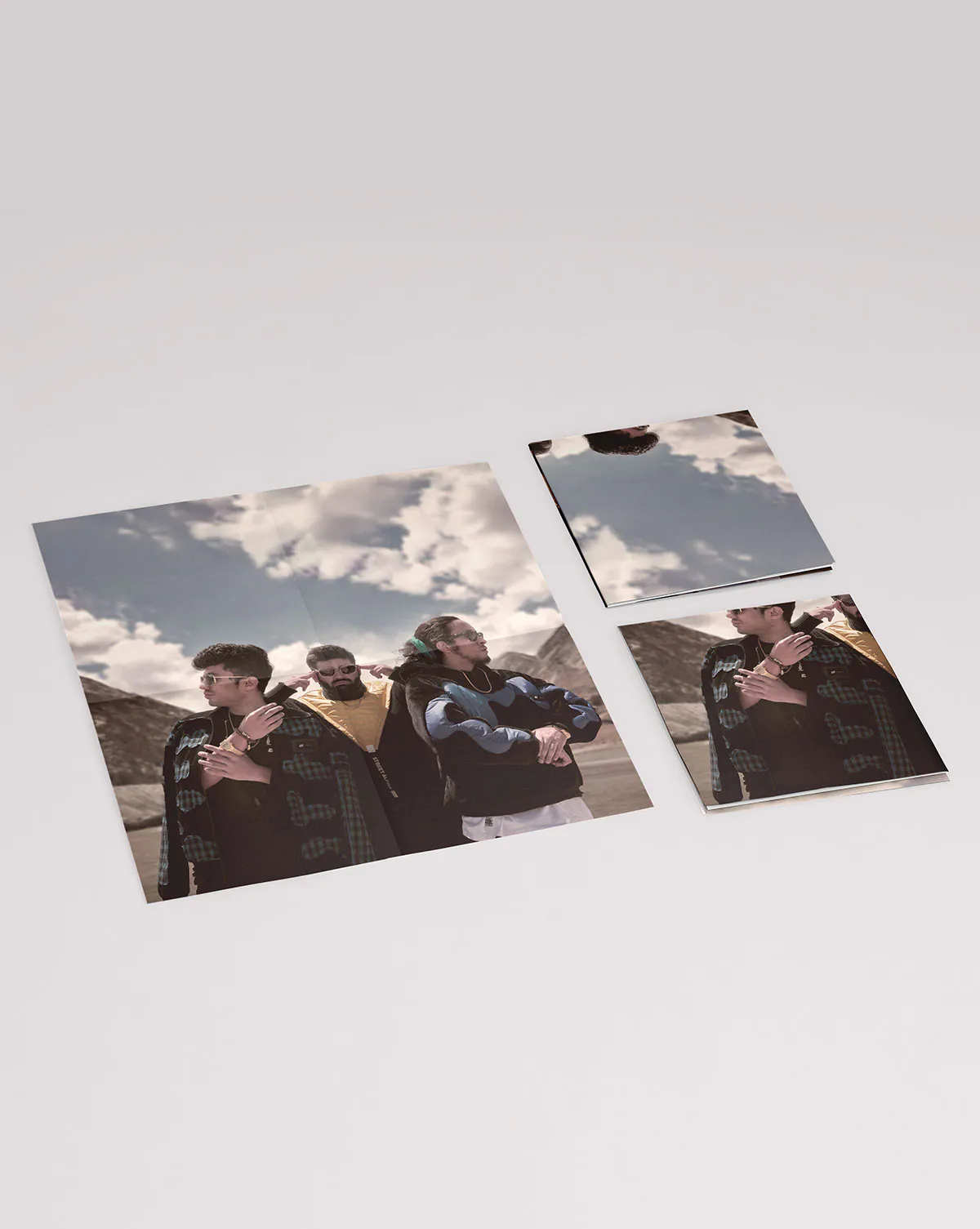 NAYAAB 12" PICTURE DISK SIGNED VINYL (SMVI-004) - Image 7